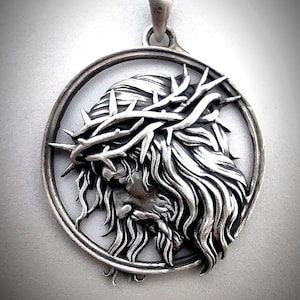 Holy Jesus Head Silver Pendant with Crown - Unique Religious Jewelry for a Meaningful Gift, Handmade Jesus Crucifix Necklace,