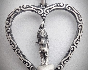 Naszyjnik z wisiorkiem Eros Heart Silver, ręcznie robiony, naszyjnik z Kupidynem, wisiorek Kupidyn, miłość, prezent na Walentynki, mitologiczny i duchowy prezent dla mamy