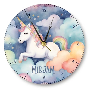 Personalisierte Einhorn-Wanduhr: Stiller Regenbogen für Mädchenzimmer