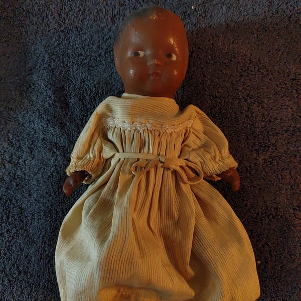 poupee de collection en porcelaine 33cm ( a restaurer ou recuper