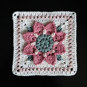 GRANNY SQUARE, CROCHET Square,Add a Pop Of Color To Your Crochet Projects With This Anemone Square Pattern