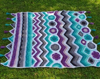 Crocheted blanket. Crochet throw