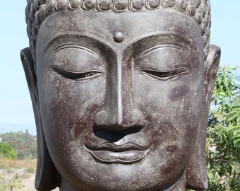 Fuente con cabeza de Buda gigante: 6' de altura, piedra volcánica reciclada, pieza central para exteriores, elaborada en Java