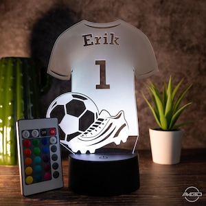 Personalisierbare LED Tischlampe aus Acryl mit Fußballtrikot – Das perfekte Geschenk für Fußballfans!