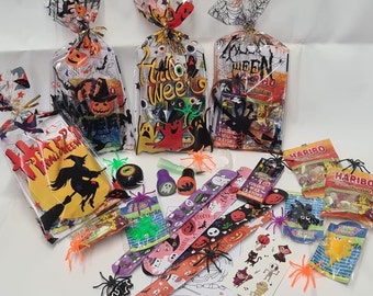 Halloween Trick or Treat Bags: Filled Party Favour Bags (27cm x 12cm)