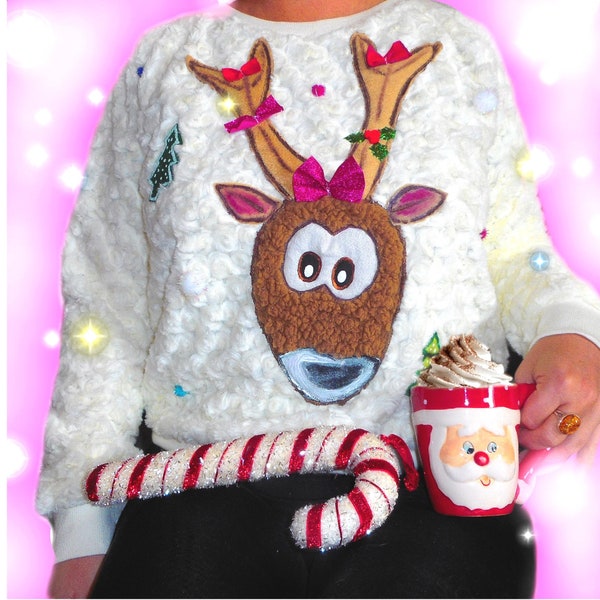 Joli pull moche de noël pour femme motif renne en fourrure, pull noel humoristique et rigolo avec pompons