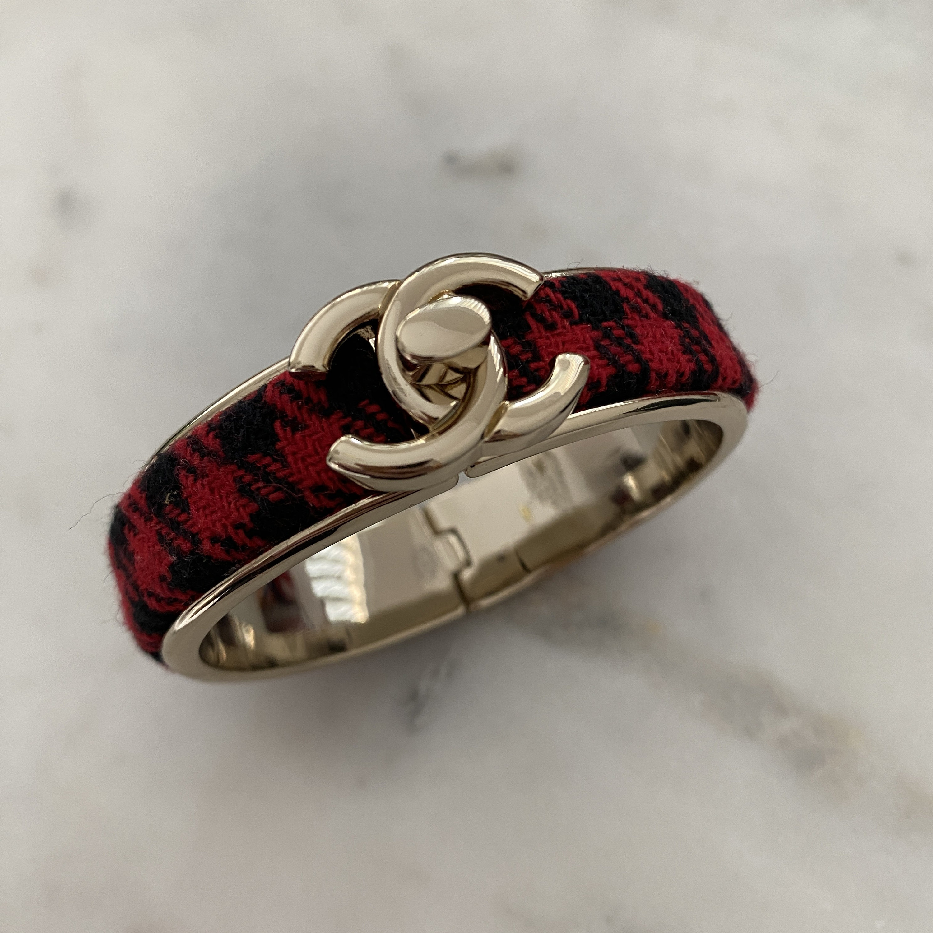 Chanel silver on sale bangle bracelet