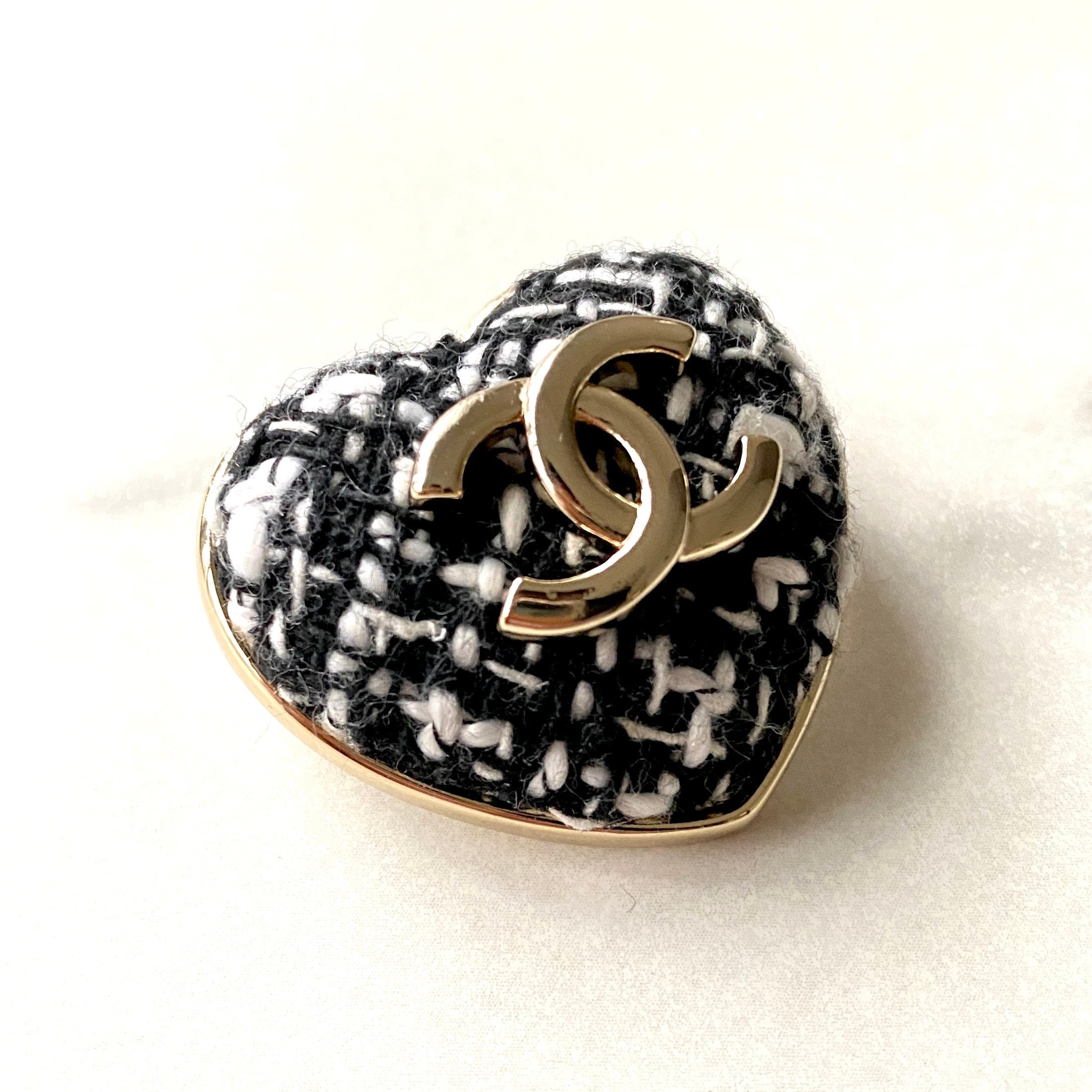 Chanel 2024 pendant pin