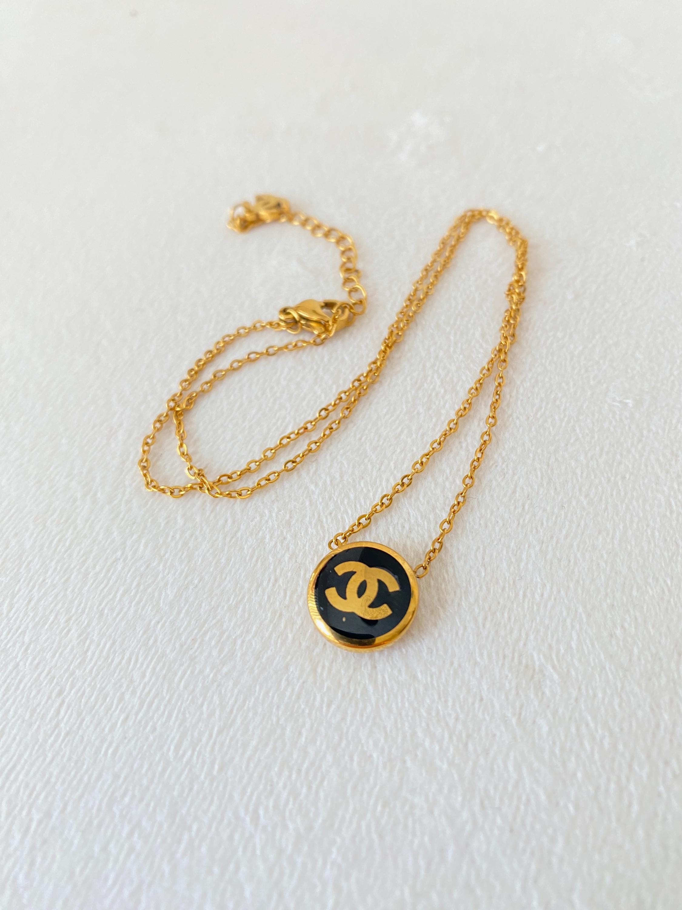 Chanel logo necklace - Etsy 日本