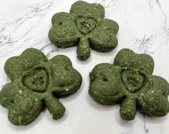 Shamrock Dog Treat - St Patrick's Day Dog Treat -Organic Green Dog Snack, Plant Based Dog Cookie, Dog Lover Gift, Unique Dog Gift