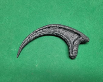 Raptor Claw resin model 1:1 by Marco Makes