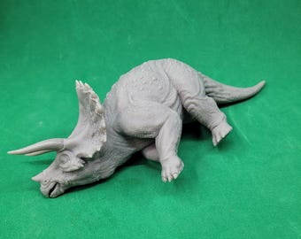 Sick Triceratops 1:35 resin model by Marco Makes