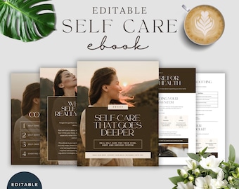 Peut inclure: Une couverture d'ebook avec le titre "Self Care That Goes Deeper" et le profil d'une femme devant un coucher de soleil. L'ebook est entouré d'autres pages, d'une tasse de café, d'une feuille de monstera et de fleurs blanches. Le texte "Editable with Canva" est également visible.