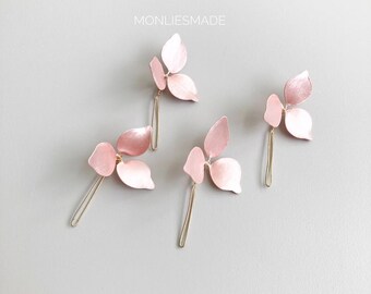 The evelyn Hairpin by Monliesmade