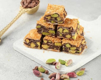 Baklava Lokum mit Pistazien, Schokolade und Kadayif: Eine raffinierte Kombination für Genießer - 300g