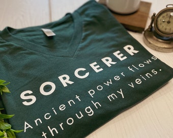 Camiseta del hechicero antiguo de DND