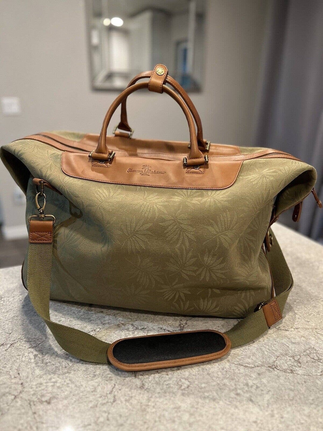 Tommy bahama deals overnight bag