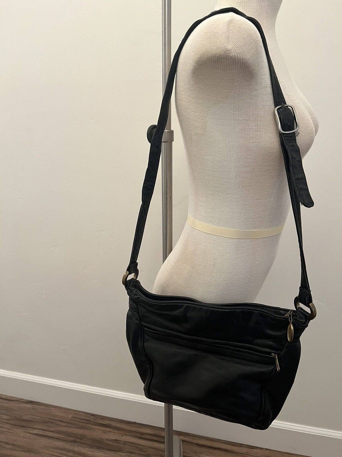 Stone Mountain Black Leather Shoulder Bag/ Purse - Etsy