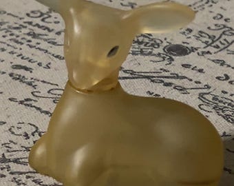 エイボン プレシャス ドー フロステッド アンバー フィギュア