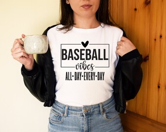 Béisbol Svg Béisbol Cut File Béisbol Mamá Svg Jugador de béisbol Svg Béisbol Cricut Clipart Silueta Camisa de béisbol PNG Béisbol Imprimible
