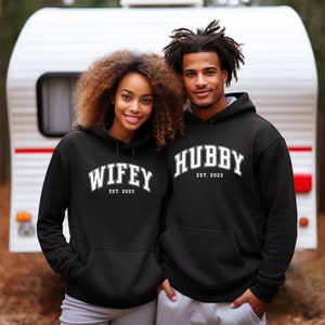 Husband and Wife Hoodie, Couples Matching Hoodie, Queen and King Hoodie, King Queen Sweatshirt,Couples Gift,Queen Hoodies,Custom Hoodie
