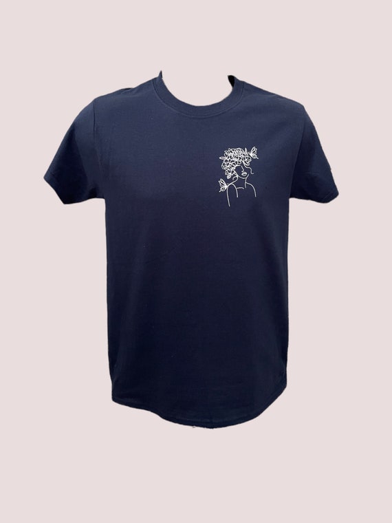 I AM WOMAN Graphic Tee
