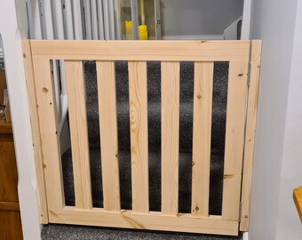 bi fold stair gate
