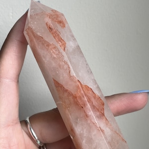 Cuarzo de fuego; Cuarzo hematoide; puntos; cristal