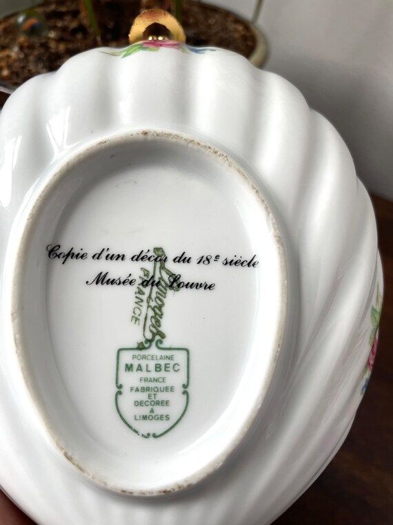 Rare Limoges Clam Shell Jewelry Box Gold Trim Made in… Gem