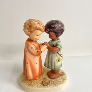 Hummel Goebel Unicef Friends Together Figurine 662 Tmk 7 Limited Edition