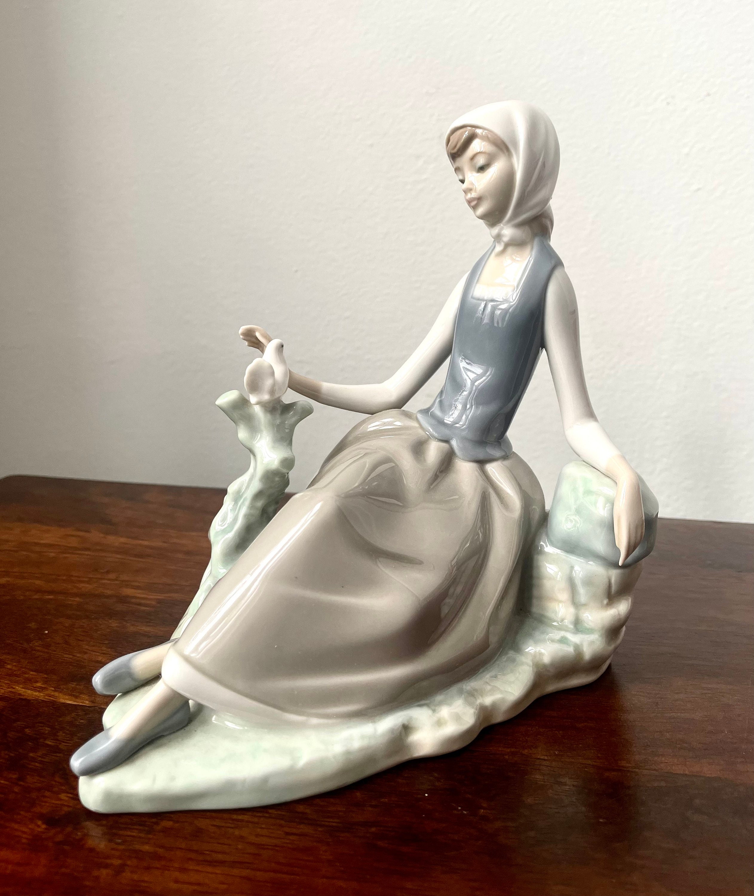 Vintage Lladro Shepherdess Girl Sitting With Dove Bird Etsy Israel
