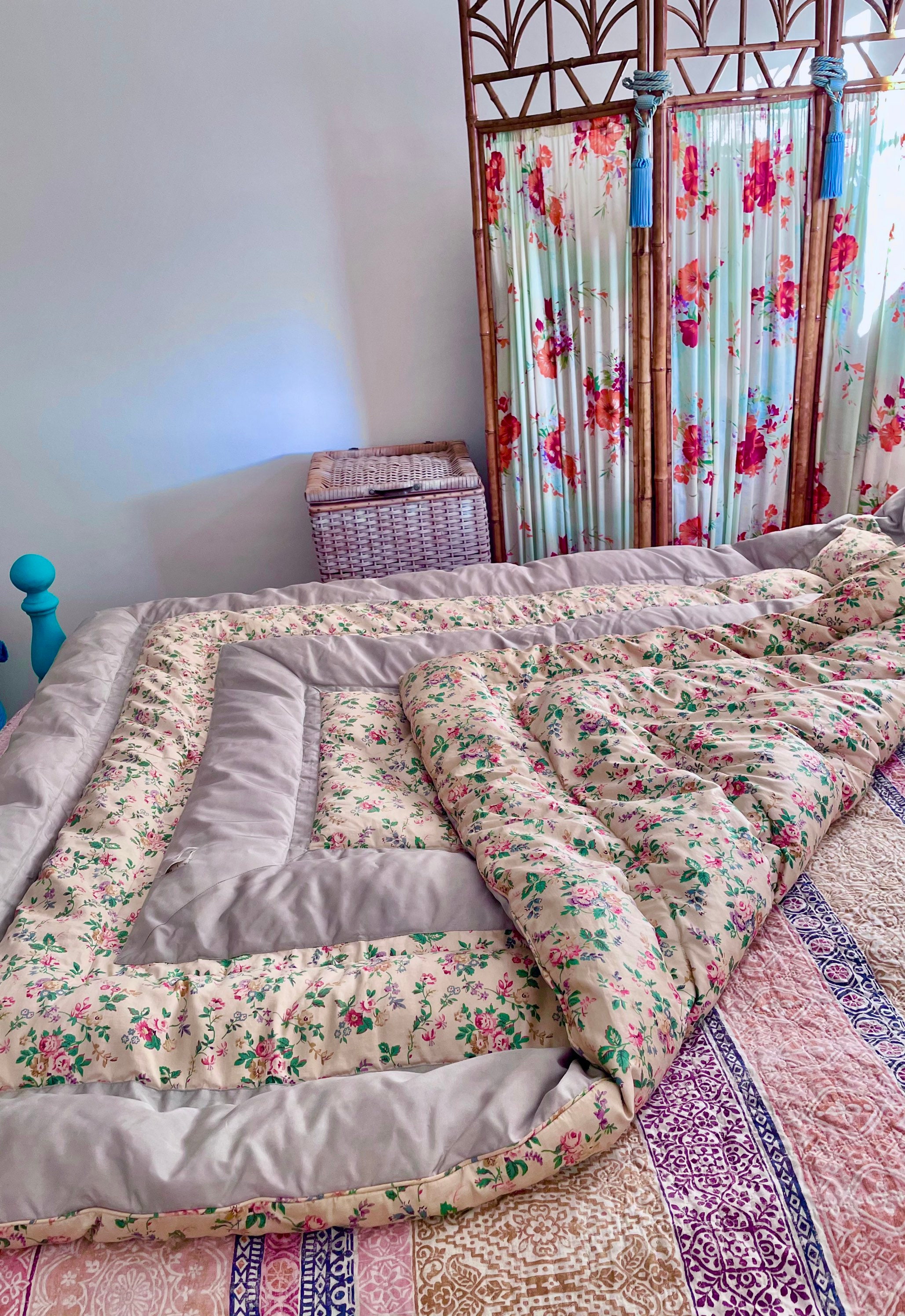 vintage eiderdown comforter