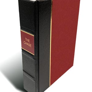The Chase (Leather-bound) Hardcover Book, Elle Kennedy Hardback