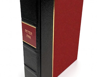 Livre à couverture rigide Peter Pan par J M Barrie - Édition spéciale (cadeau de luxe)