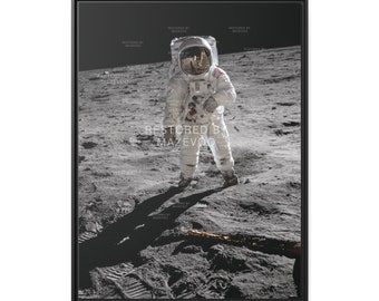 アポロ11号の月面歩行写真：NASA宇宙飛行士とアメリカ国旗 - 宇宙の