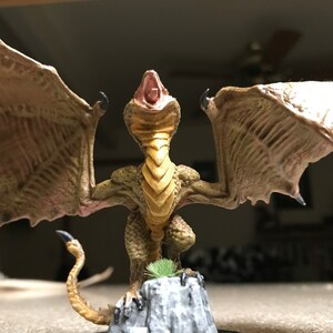 Wyvern, Dragon, D&D and Pathfinder miniature.