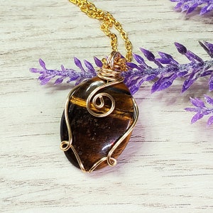 Tiger&#39;s Eye Wire Wrapped Crystal Pendant Necklace, Handmade Jewelry, Wire Wrap Gemstone Pendant, Manifestation Necklace, Witchcraft Supplies