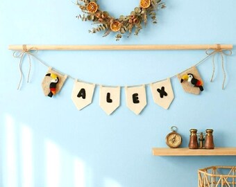 Gepersonaliseerde naambanner toekan voor kinderkamer, vilt safarithema babykamerdecoratie.