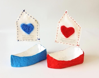 Customizable Sailboat, optimist wedding or birthday favor, made by recycled paper pulp.