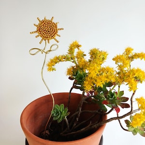 Sunflower Plant Stake Decor, Custom Plant Buddy, Sunflower Garden Marker, Unique Gift for Gardeners, Mother’s Day, Father’s Day.
