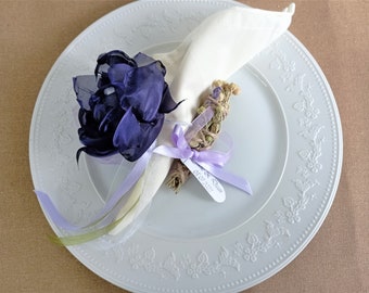 Handmade Flower Napkin Ring Set: Personalized Wedding Favor