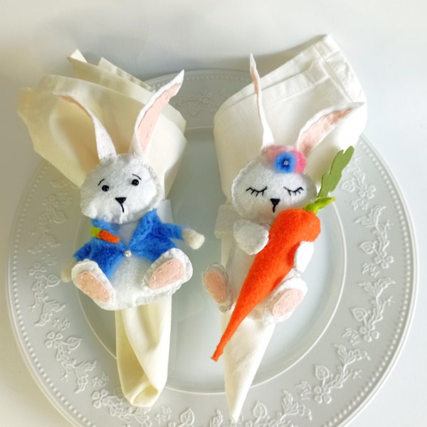 Easter Bunny napkin rings, place card holder. Custom gift, easter favor, baby shower favor.