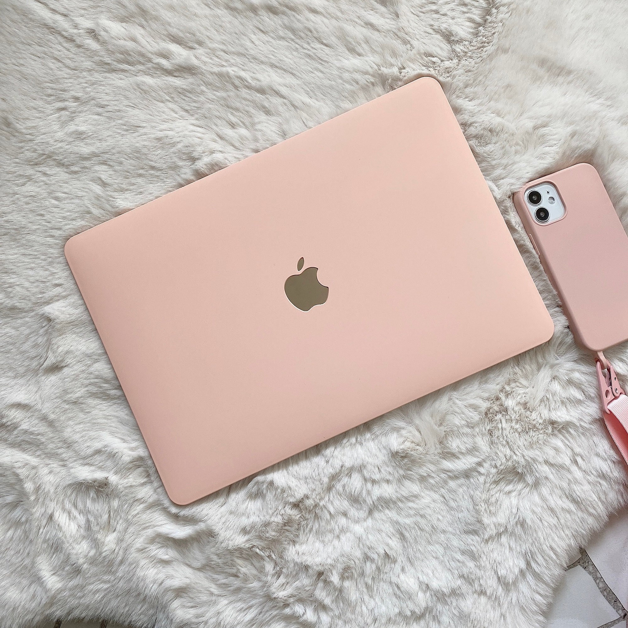 pink macbook case