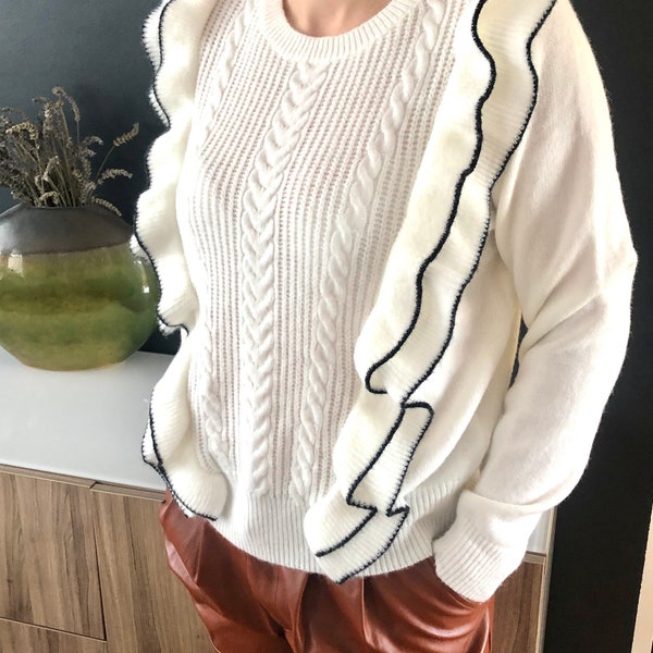 Pull à volants beige