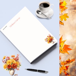 Le joli bloc-notes personnalisé/Unique/nom dans une police élégante/Grand et petit bloc-notes design floral/Bloc-notes personnel personnalisé/Cadeau parfait.