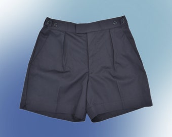 British Army PTI Tri-Service short bleu marine, surplus militaire