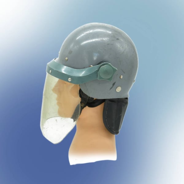 Vintage Helmet - Militia Obywatelska helmet wz. 83, collector's item, surplus