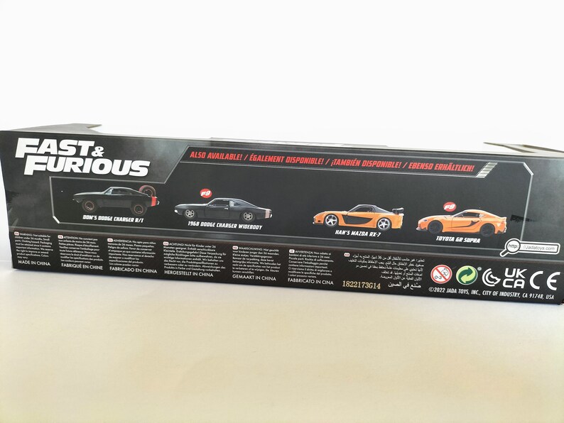 Jada Marvel 1:32 Black Panther Mazda RX7 Widebody In Die-Cast Con Figura Di Pantera Nera, Giocattolo Da Collezione