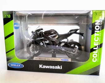 WELLY Motorbike Collection 1:18 Scale Model Vespa 946/Vespa GTS 125cc/Kawasaki Ninja ZX-10RR