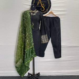 Embroidered Black Crepe Silk Salwar Kameez: Bollywood Wedding Party Dress